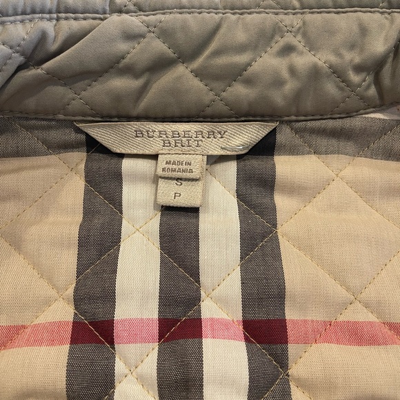 Authentic Burberry Jacket - Picture 5 of 8